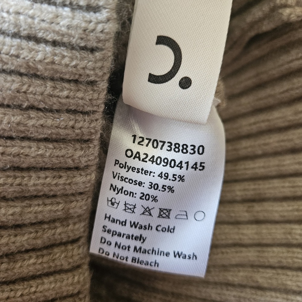 Commense Panel Ribbed Lapel Sweater - Picture 5 of 7